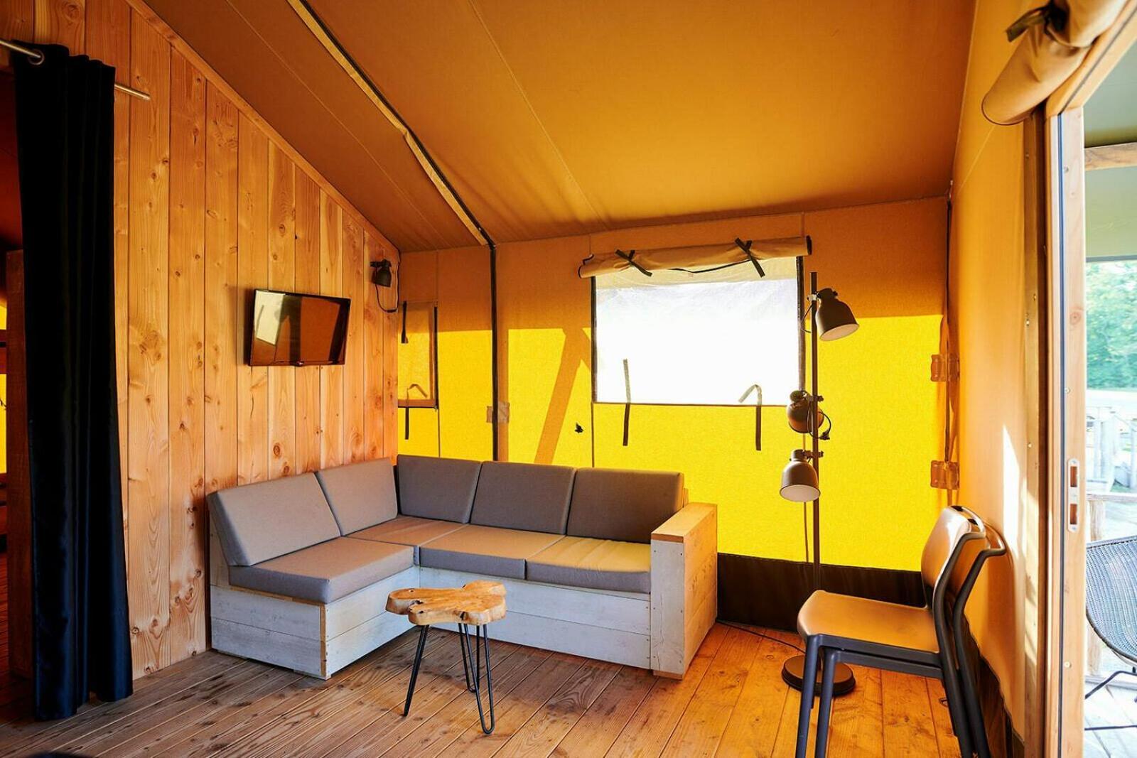 Vakantiepark Sallandshoeve Nieuw-Heeten Exterior foto