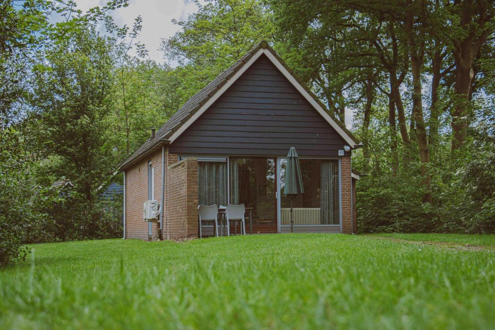 Vakantiepark Sallandshoeve Nieuw-Heeten Exterior foto